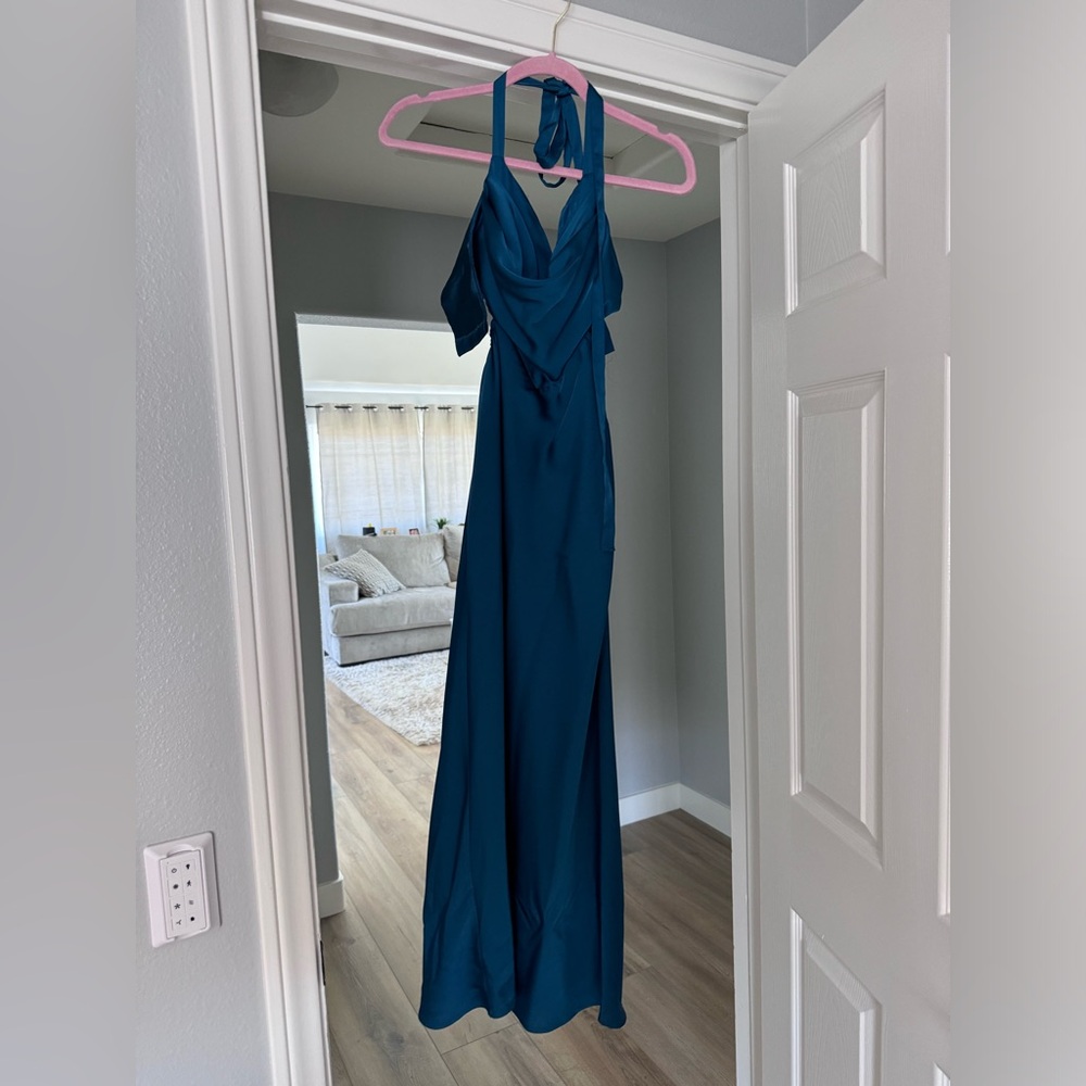 Blue lulus dress